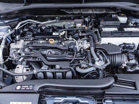 Used 2022 Toyota Corolla Cross LE w/ Moonroof Package image 30