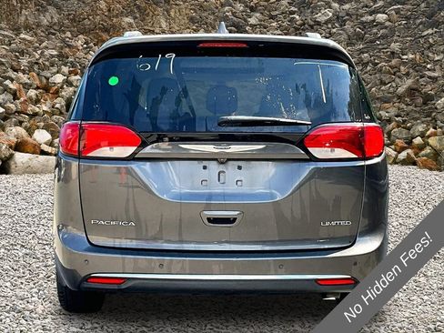 Used 2019 Chrysler Pacifica Limited FWD image 4