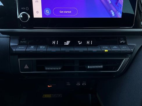 Used 2025 Toyota Camry LE image 26