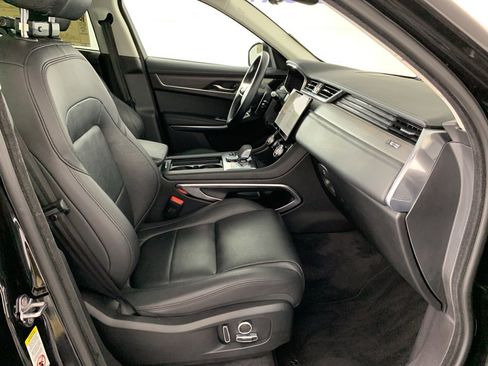 Used 2022 Jaguar F-PACE S image 43