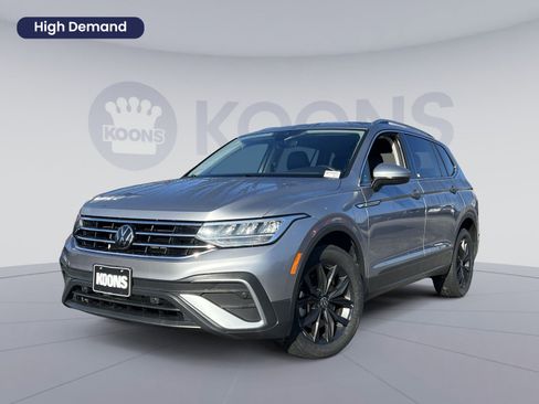 Used 2024 Volkswagen Tiguan Wolfsburg Edition image 1