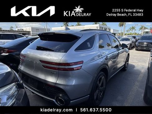 Used 2023 Genesis GV70 2.5T w/ Sport Prestige Package AWD/4WD image 7