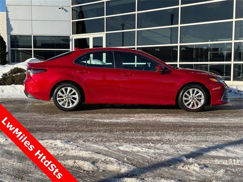 Used 2023 Toyota Camry LE image 2