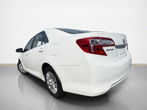 Used 2013 Toyota Camry LE FWD image 6