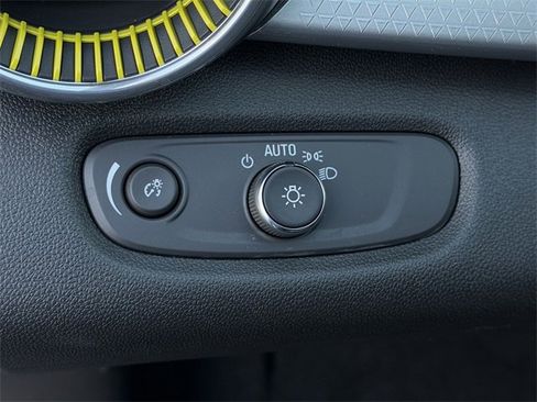 New 2026 Chevrolet Trax LT w/ LT Convenience Package image 20