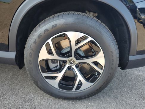 Certified 2025 Mercedes-Benz GLC 350e 4MATIC image 7