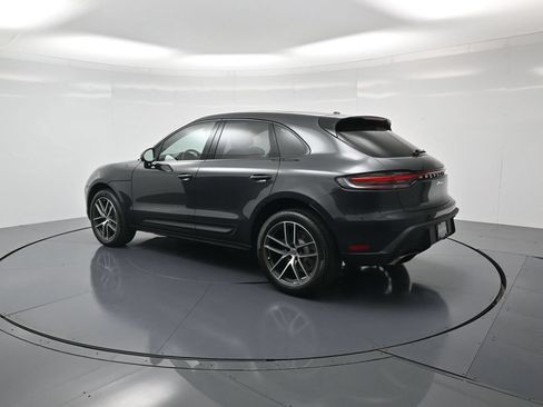 Certified 2026 Porsche Macan AWD/4WD image 3