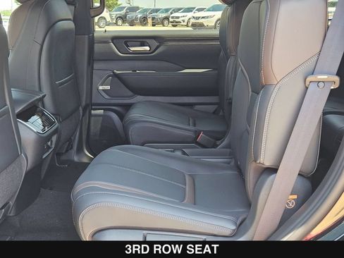 New 2026 Nissan Armada SL w/ Captain's Chari Seat Package AWD/4WD image 17