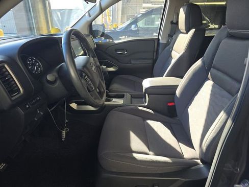 Certified 2024 Nissan Frontier SV w/ Technology Package image 2
