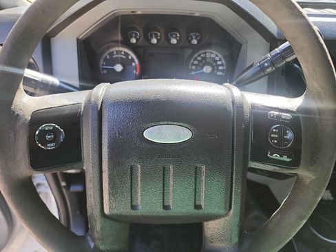 Used 2012 Ford F250 XL RWD image 11