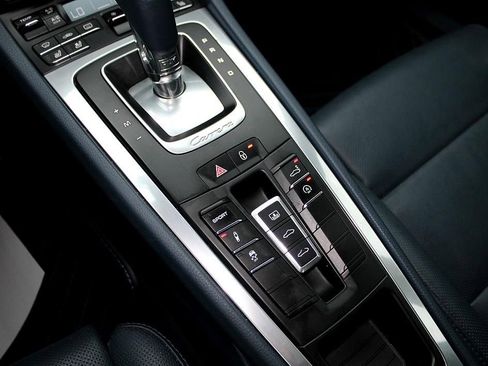 Used 2014 Porsche 911 Carrera S image 15
