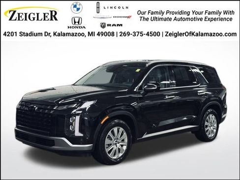 Used 2025 Hyundai Palisade SEL image 1