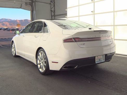 Used 2016 Lincoln MKZ w/ Equipment Group 300A Reserve FWD image 4