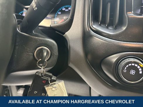 Used 2022 Chevrolet Colorado W/T w/ Custom Special Edition image 22