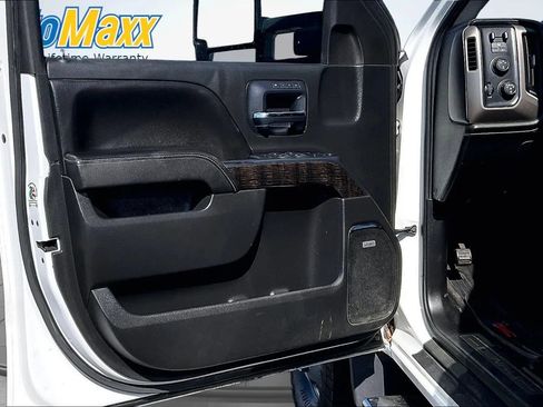Used 2015 GMC Sierra 3500 Denali AWD/4WD image 24