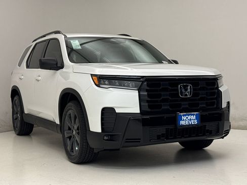 New 2026 Honda Pilot Sport image 4