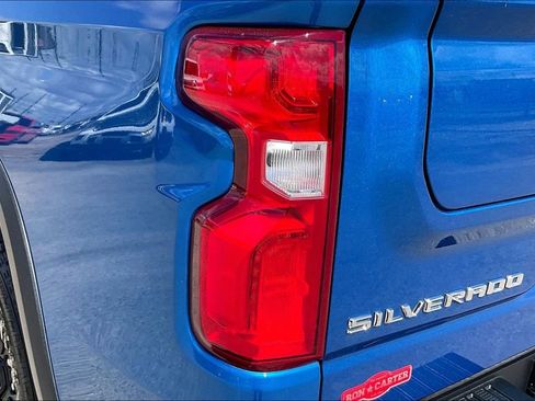 Used 2022 Chevrolet Silverado 1500 ZR2 w/ Technology Package image 20