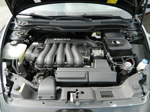 Used 2006 Volvo V50 2.4i FWD image 23