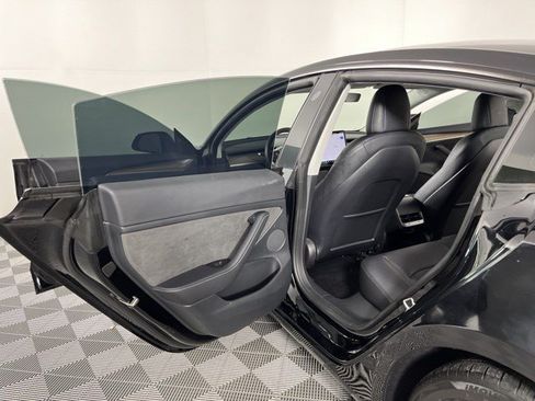 Used 2023 Tesla Model 3 Standard Range RWD image 29