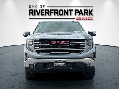 Used 2023 GMC Sierra 1500 SLT w/ SLT Premium Plus Package image 8