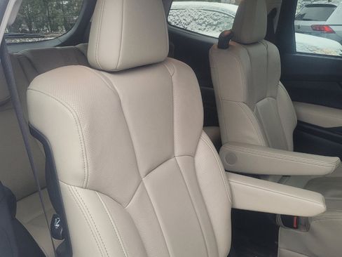 Used 2020 Subaru Ascent Limited image 30