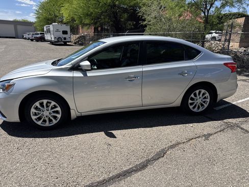 Used 2019 Nissan Sentra FWD image 4