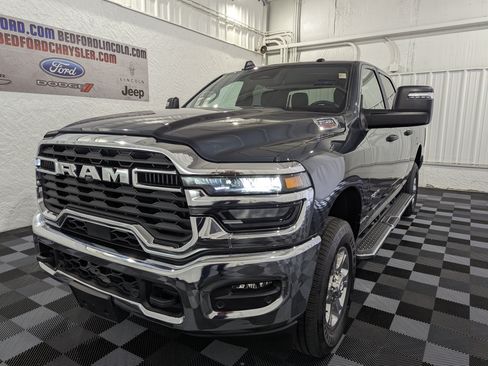 Used 2026 RAM 2500 Big Horn AWD/4WD image 3
