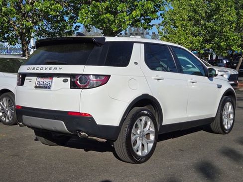 Used 2018 Land Rover Discovery Sport HSE image 4