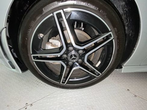 Used 2023 Mercedes-Benz CLA 250 4MATIC image 10