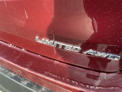 Used 2018 Toyota Highlander Limited image 32