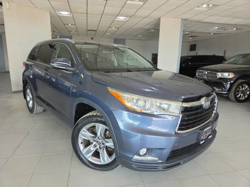 Used 2016 Toyota Highlander Limited w/ Driver Technology Package AWD/4WD image 1