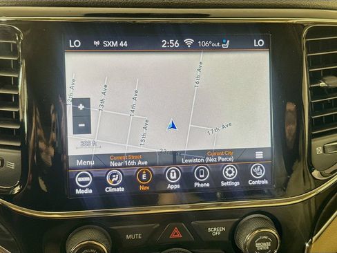 Used 2020 Jeep Grand Cherokee Limited w/ Luxury Group II AWD/4WD image 18