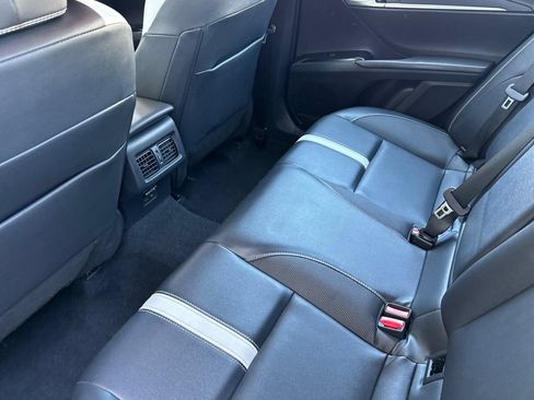 Used 2025 Toyota Camry SE FWD image 12