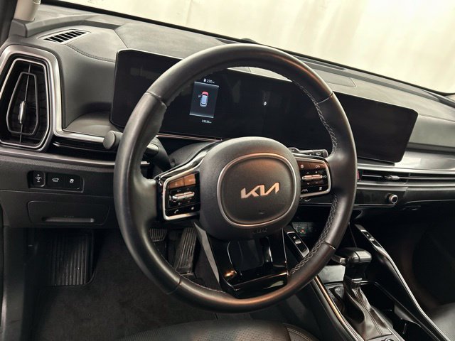 Used 2025 Kia Sorento EX AWD/4WD image 8