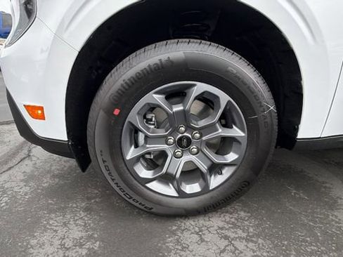 New 2025 Ford Maverick XLT image 10