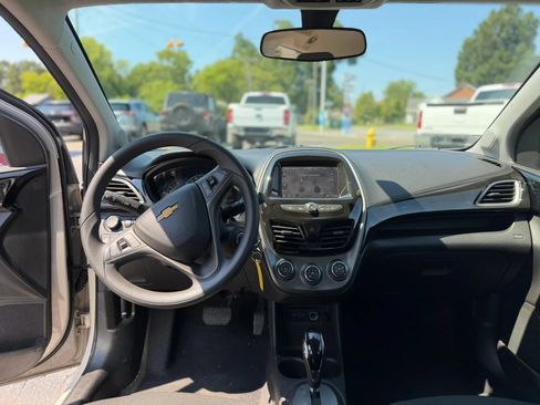 Used 2021 Chevrolet Spark LT FWD image 12