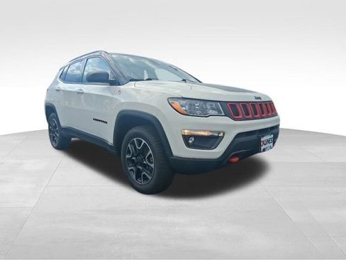 Used 2019 Jeep Compass Trailhawk w/ Cold Weather Group AWD/4WD image 4