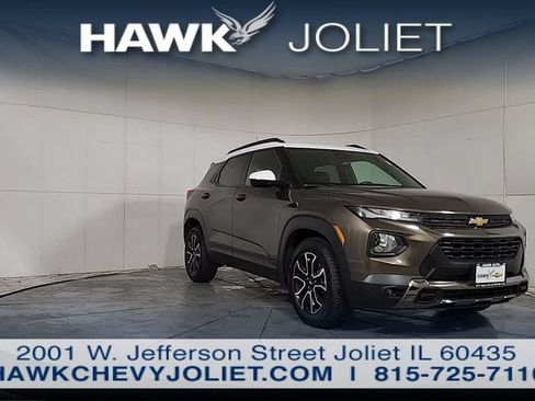 Used 2021 Chevrolet TrailBlazer ACTIV w/ Convenience Package FWD image 2