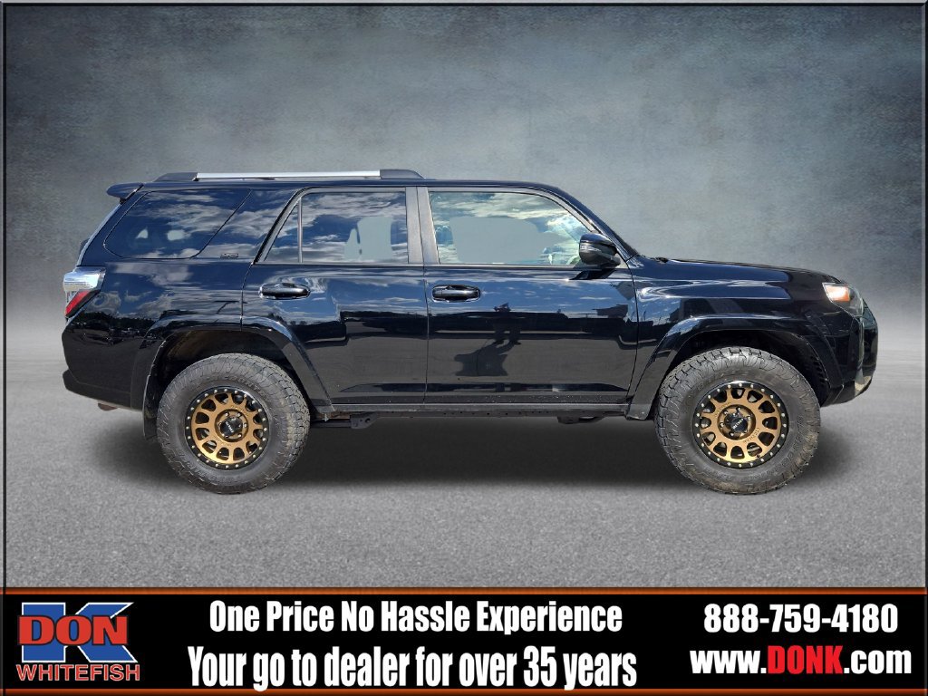 Used 2021 Toyota 4Runner SR5 Premium w/ Moonroof Package AWD/4WD image 9