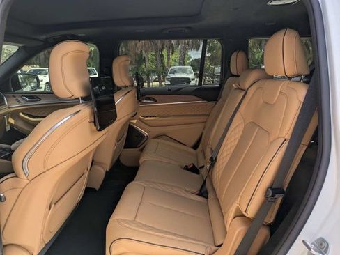 New 2026 Jeep Grand Cherokee L Summit w/ Obsidian Package AWD/4WD image 14