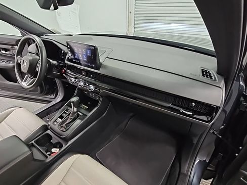 Used 2025 Honda CR-V Sport Touring image 42