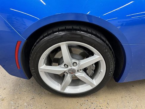 Used 2015 Chevrolet Corvette Stingray Coupe image 16