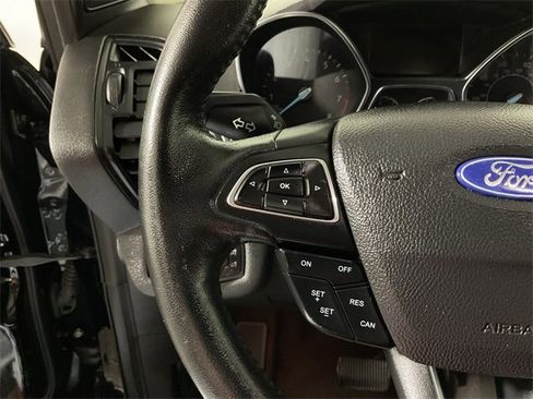 Used 2019 Ford Escape SEL image 24