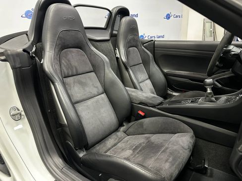 Used 2018 Porsche 718 Boxster GTS RWD image 18