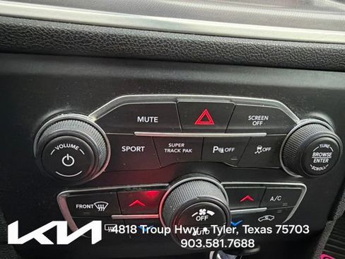 Used 2022 Dodge Charger R/T RWD image 19