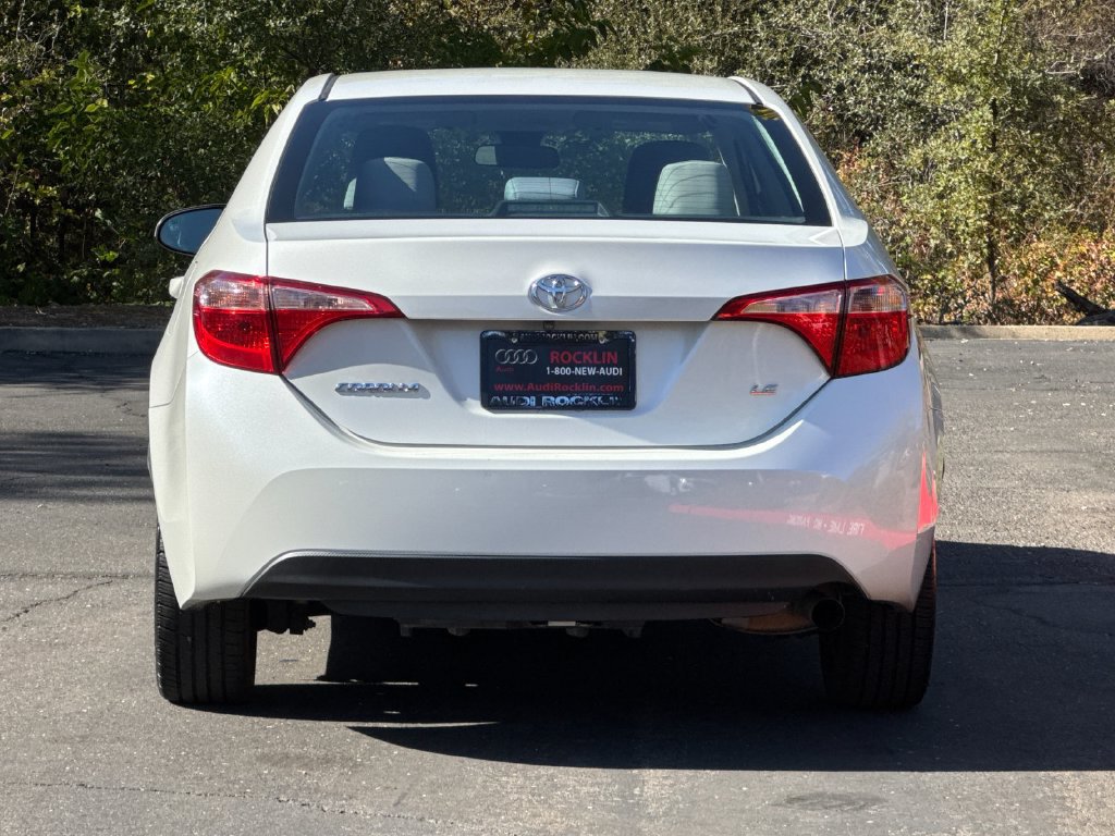 Used 2018 Toyota Corolla LE FWD image 6