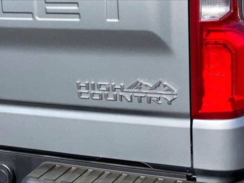 Used 2023 Chevrolet Silverado 1500 High Country w/ Technology Package image 27