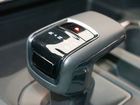 Used 2024 GMC Sierra 1500 AT4 w/ Technology Package AWD/4WD image 30