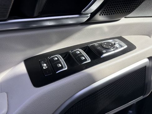 Used 2021 Kia Telluride EX w/ EX Premium Package FWD image 8
