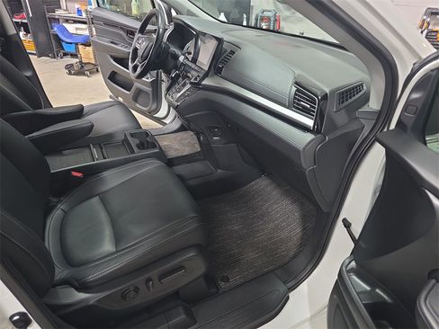 Used 2021 Honda Odyssey Touring image 10
